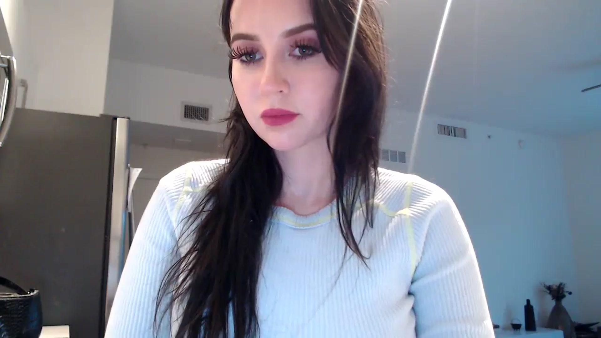 Gallery image thumbnail from hot_emo_girl's myfreecams stream on, 08/28/2024, 23:47 image 15 of 20