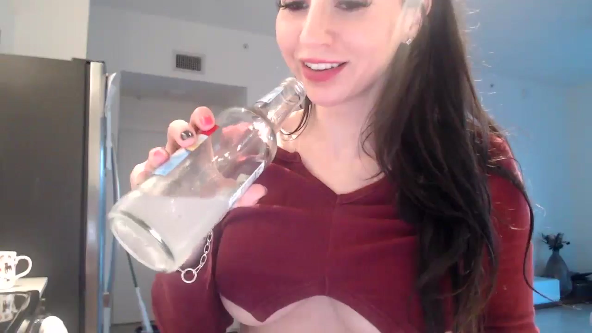 Gallery image thumbnail from hot_emo_girl's myfreecams stream on, 09/06/2024, 23:31 image 13 of 20