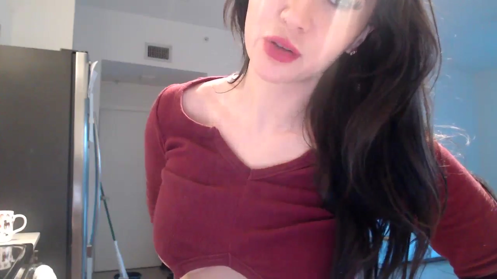 Gallery image thumbnail from hot_emo_girl's myfreecams stream on, 09/06/2024, 23:31 image 12 of 20