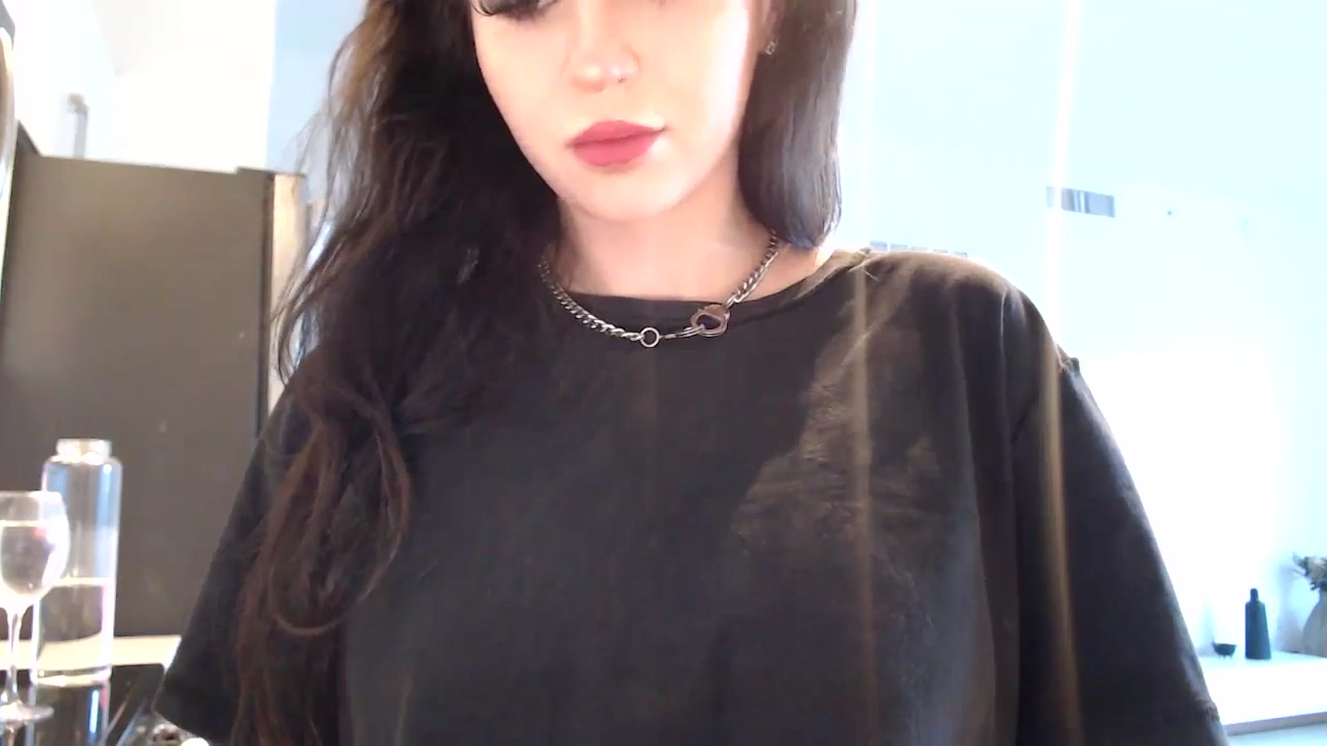 Gallery image thumbnail from hot_emo_girl's myfreecams stream on, 09/07/2024, 22:17 image 6 of 20