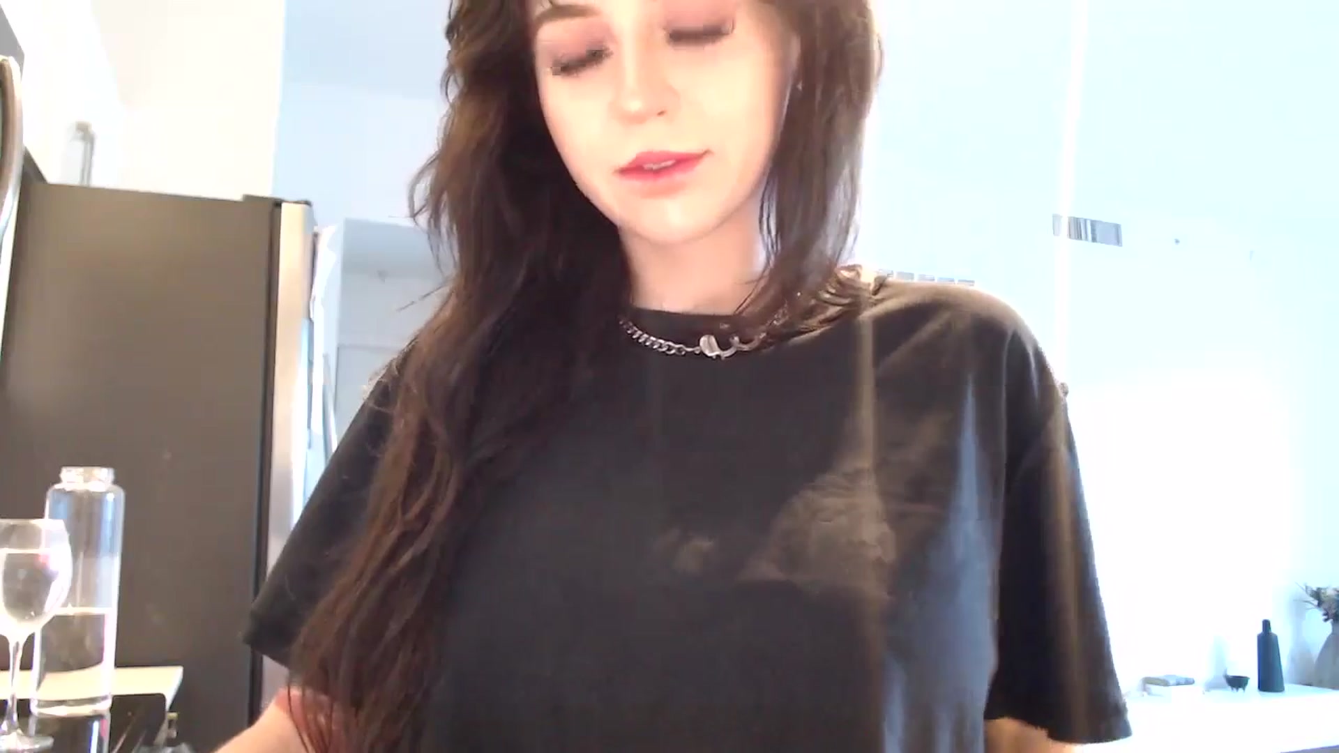Gallery image thumbnail from hot_emo_girl's myfreecams stream on, 09/07/2024, 22:17 image 15 of 20