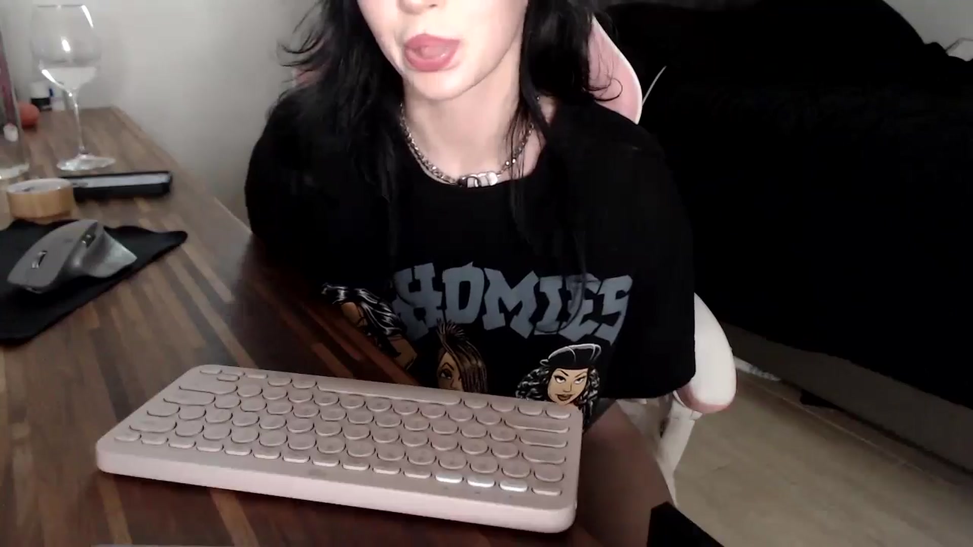 Gallery image thumbnail from hot_emo_girl's myfreecams stream on, 09/10/2024, 22:36 image 2 of 20