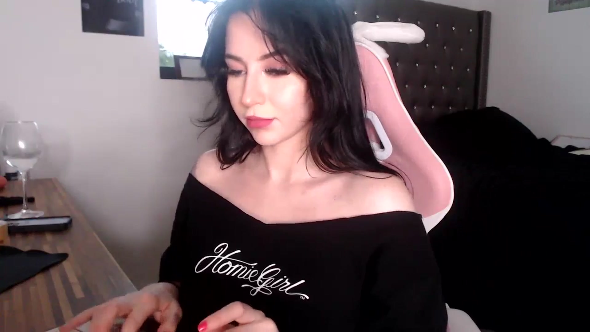 Gallery image thumbnail from hot_emo_girl's myfreecams stream on, 09/10/2024, 22:36 image 20 of 20