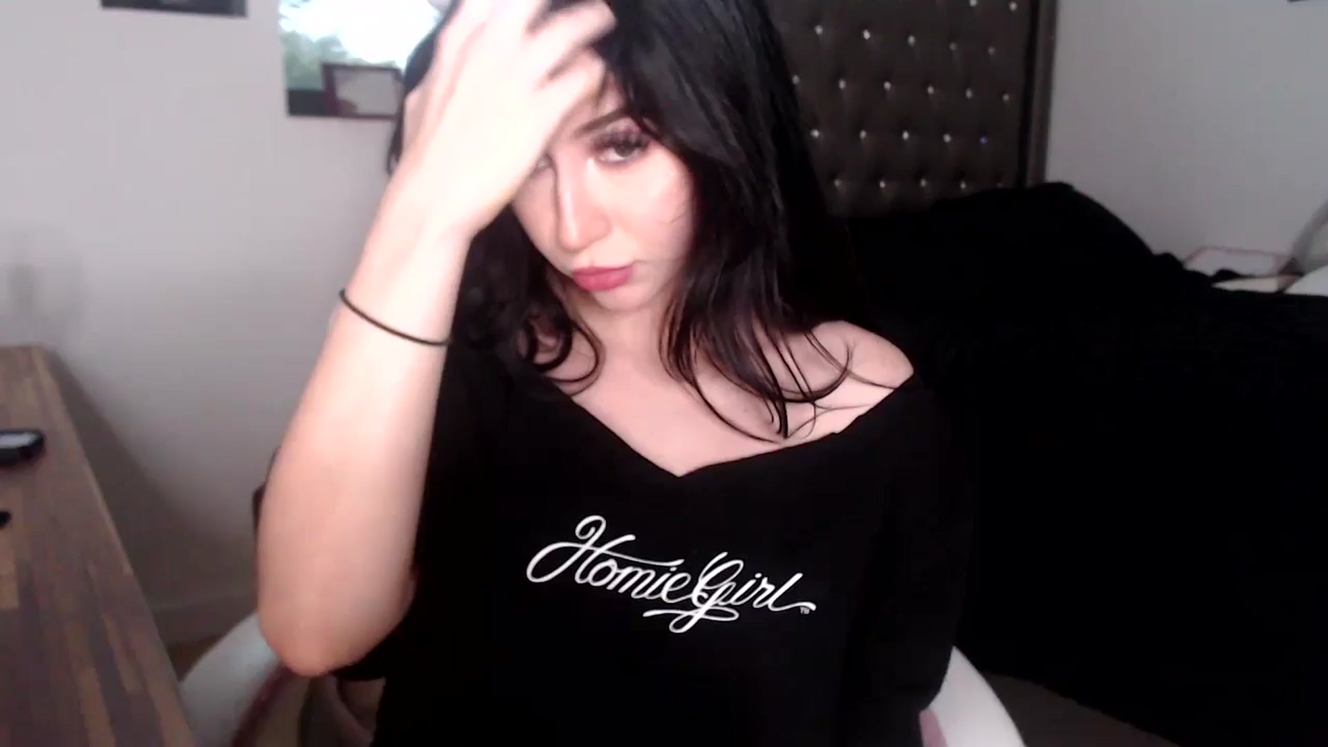 Gallery image thumbnail from hot_emo_girl's myfreecams stream on, 09/10/2024, 23:09 image 1 of 20