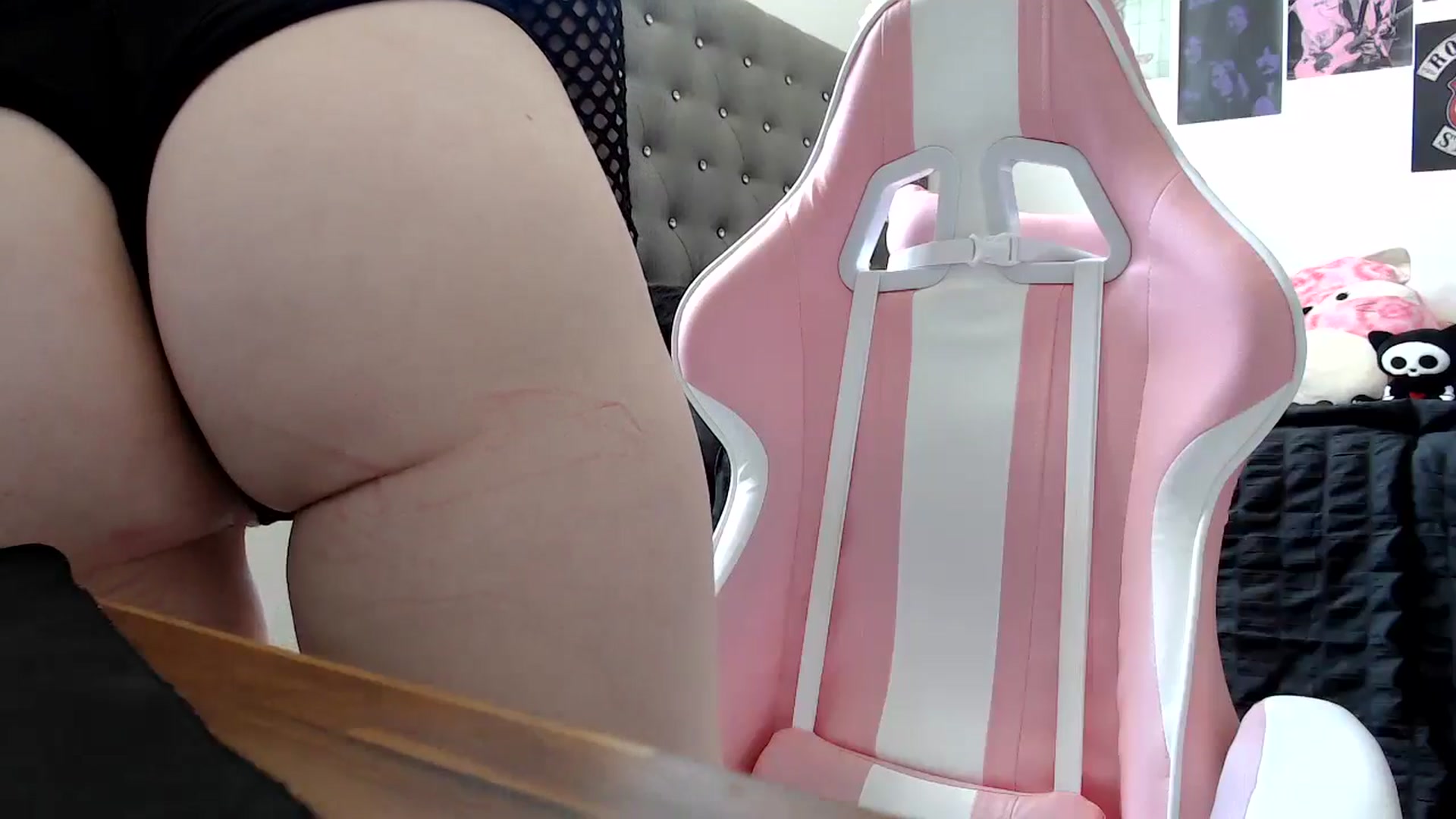 Gallery image thumbnail from hot_emo_girl's myfreecams stream on, 09/13/2024, 16:42 image 12 of 20