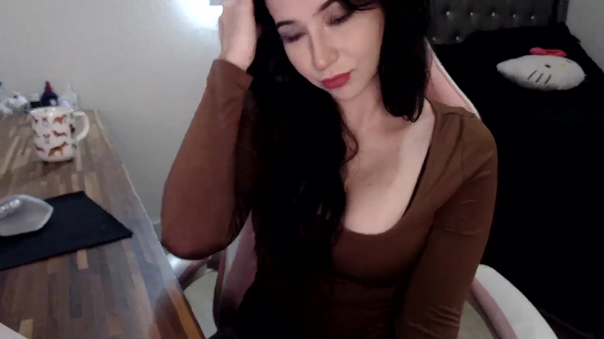 Gallery image thumbnail from hot_emo_girl's myfreecams stream on, 09/19/2024, 22:45 image 7 of 20