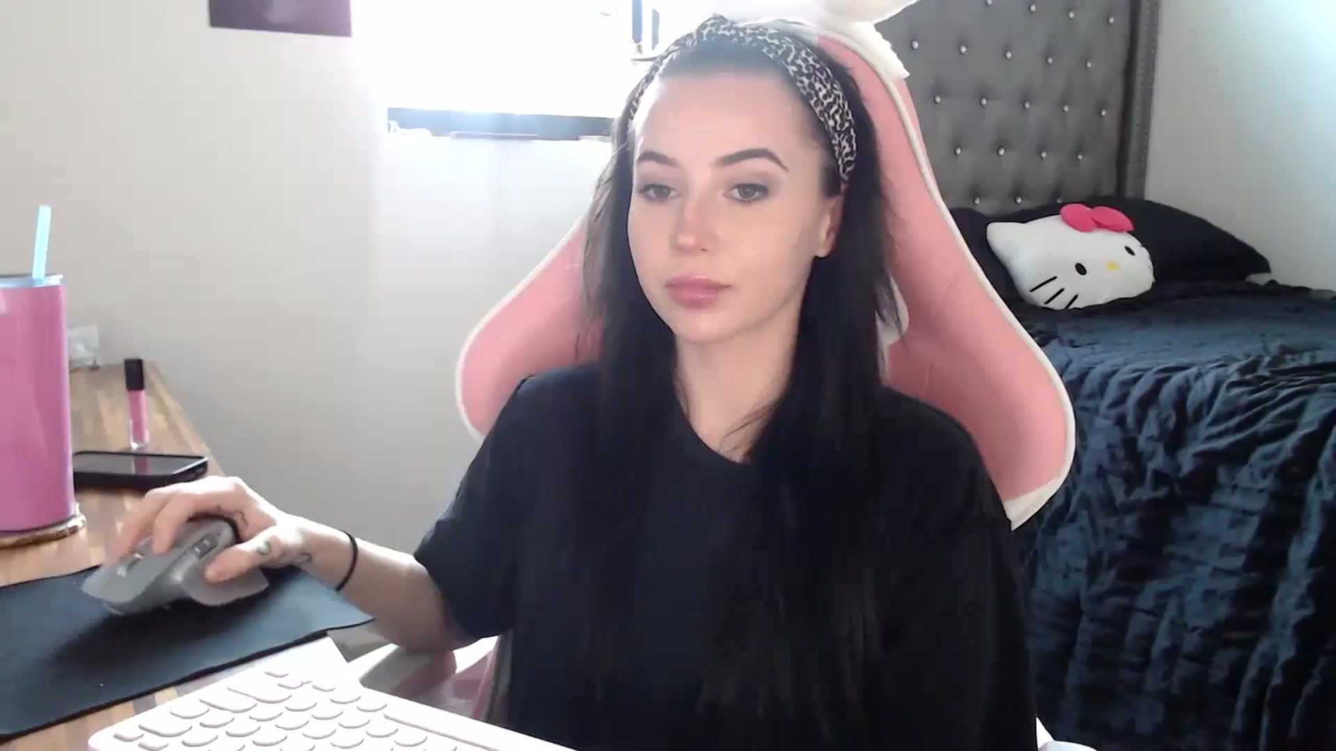Gallery image thumbnail from hot_emo_girl's myfreecams stream on, 09/21/2024, 22:46 image 3 of 20