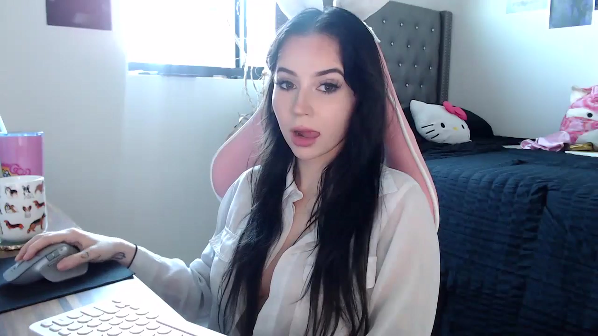 Gallery image thumbnail from hot_emo_girl's myfreecams stream on, 09/22/2024, 22:00 image 3 of 20