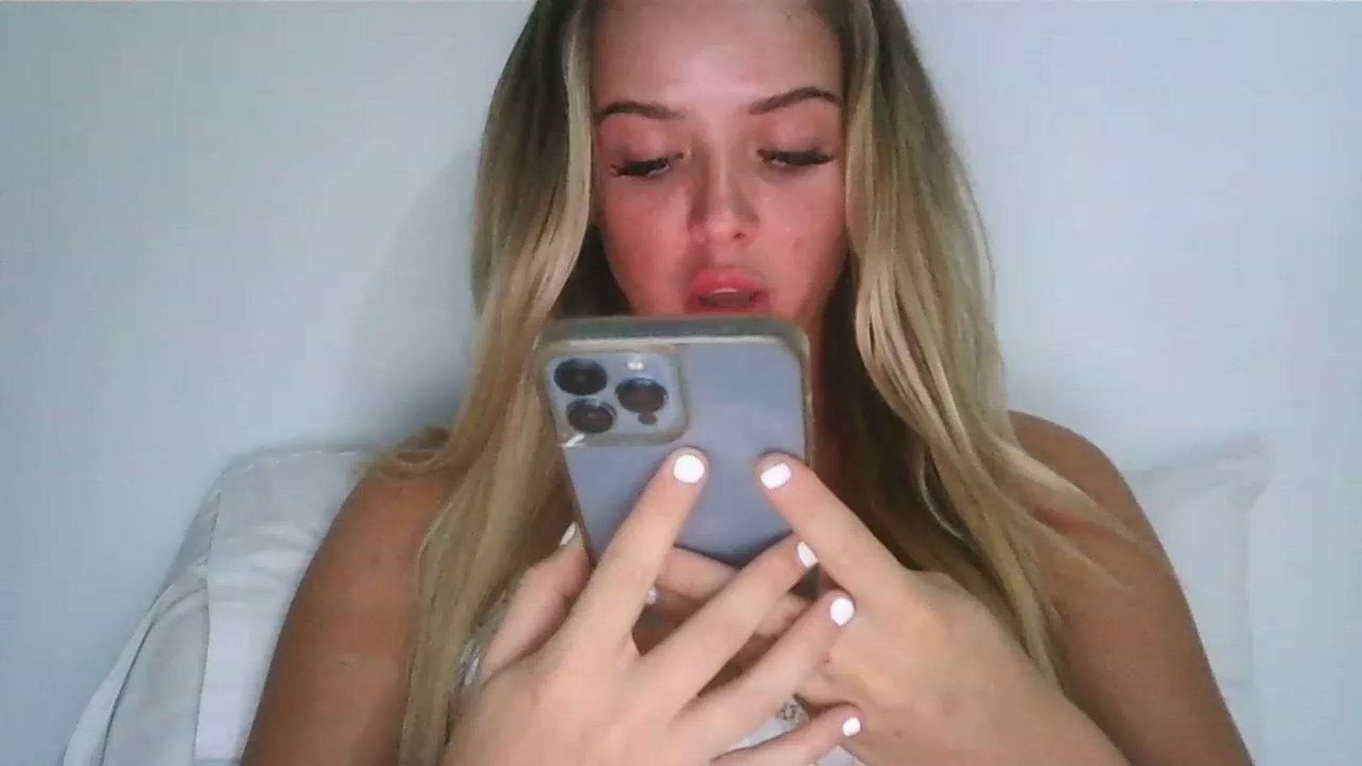 Gallery image thumbnail from hotbaby08's myfreecams stream on, 01/18/2023, 14:09 image 16 of 20