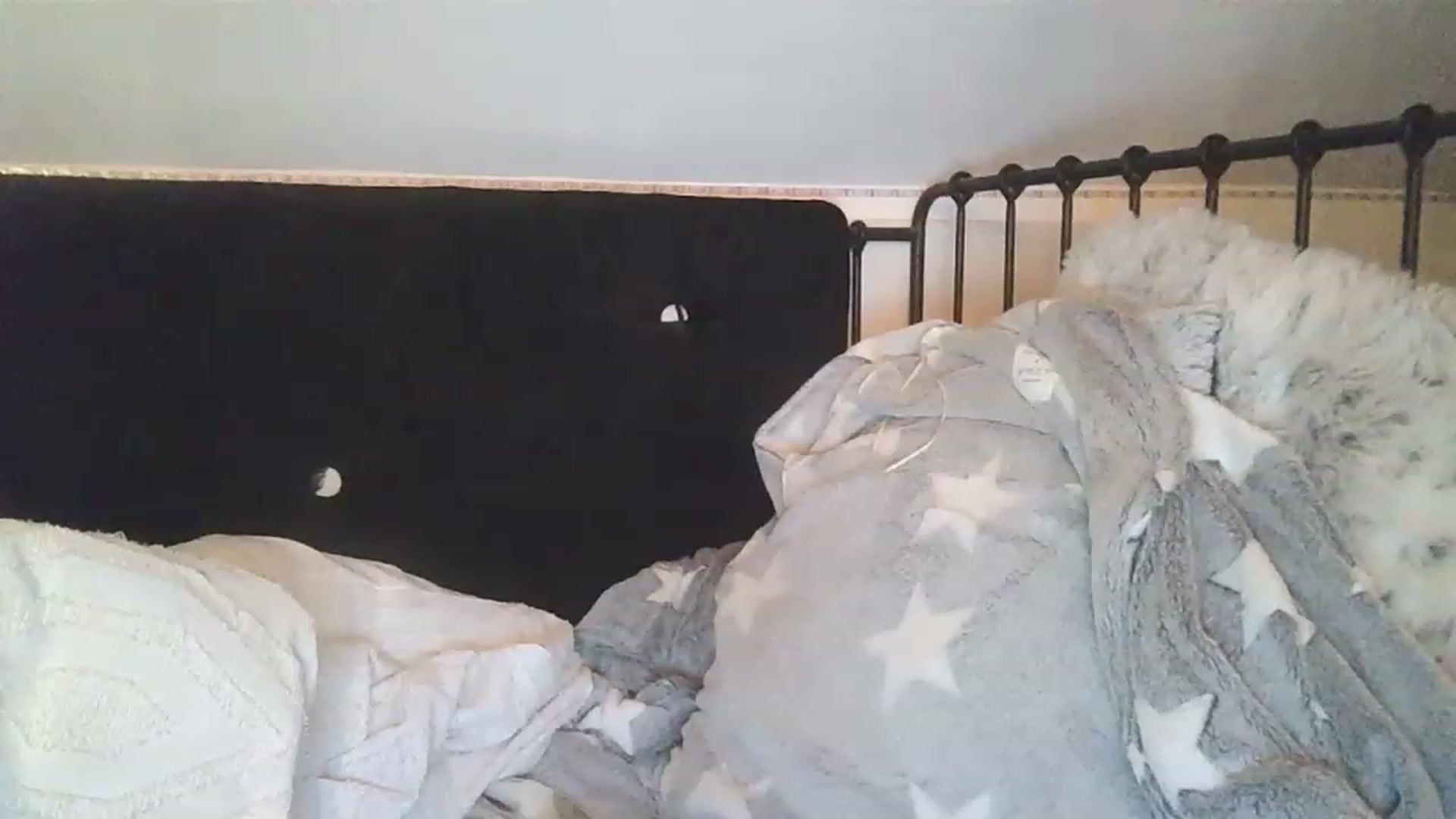Gallery image thumbnail from hotbaby08's myfreecams stream on, 02/25/2023, 21:17 image 17 of 20