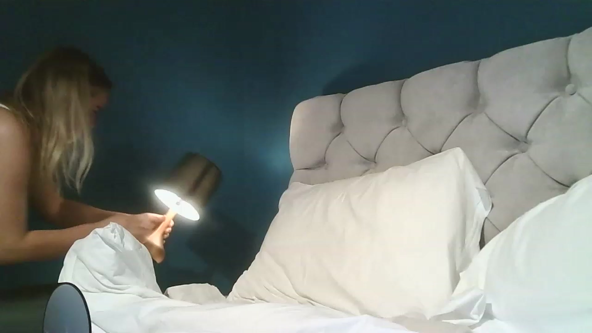 Gallery image thumbnail from hotbaby08's myfreecams stream on, 03/14/2023, 19:00 image 5 of 20