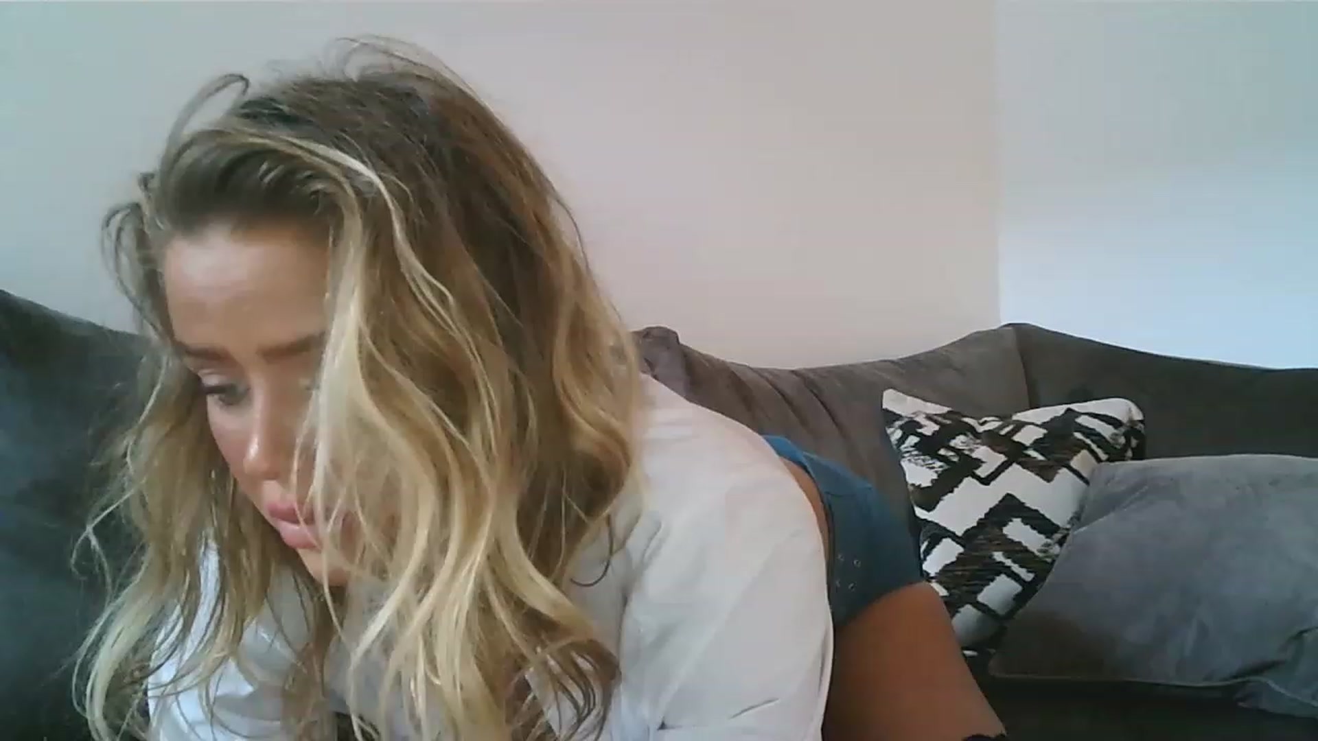 Gallery image thumbnail from hotbaby08's myfreecams stream on, 04/01/2023, 17:14 image 1 of 20