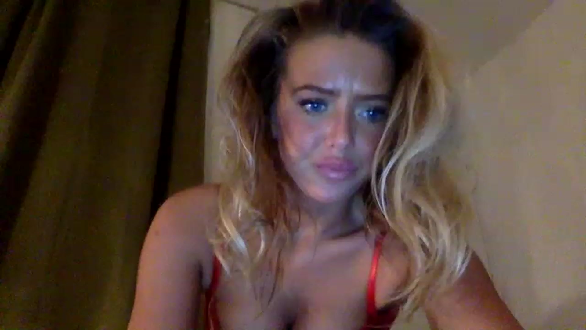 Gallery image thumbnail from hotbaby08's myfreecams stream on, 04/01/2023, 22:51 image 1 of 20