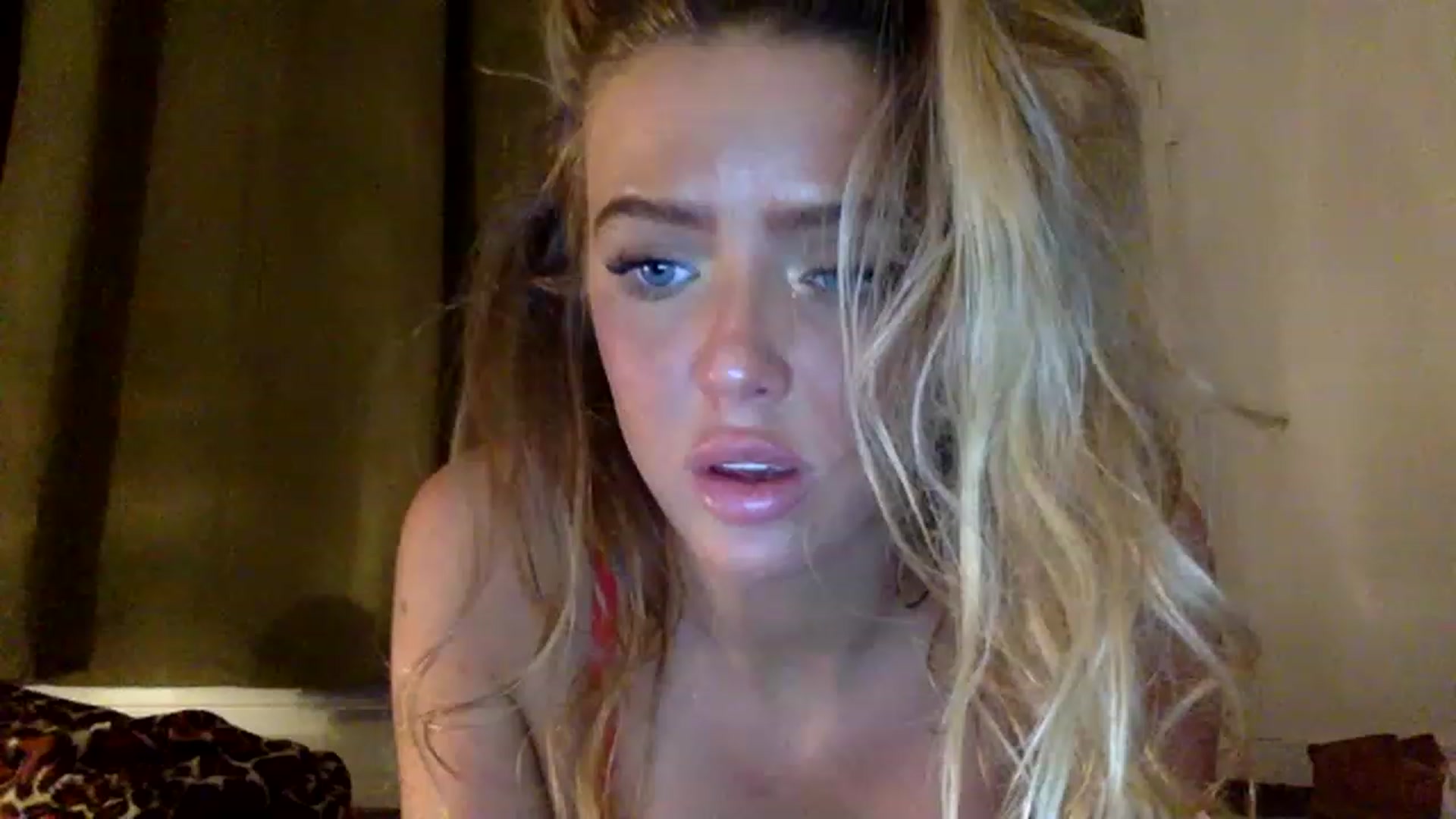 Gallery image thumbnail from hotbaby08's myfreecams stream on, 04/01/2023, 22:51 image 12 of 20