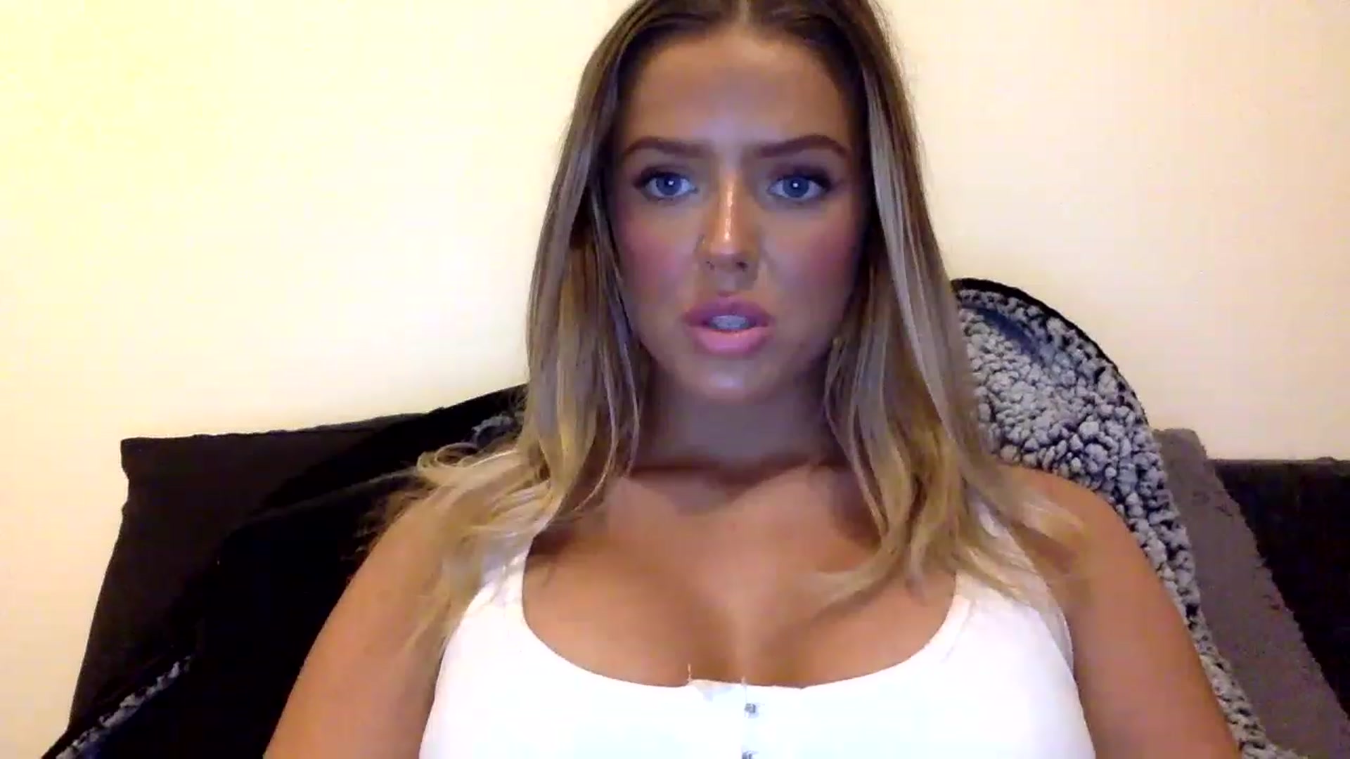 Gallery image thumbnail from hotbaby08's myfreecams stream on, 05/02/2023, 10:53 image 3 of 20