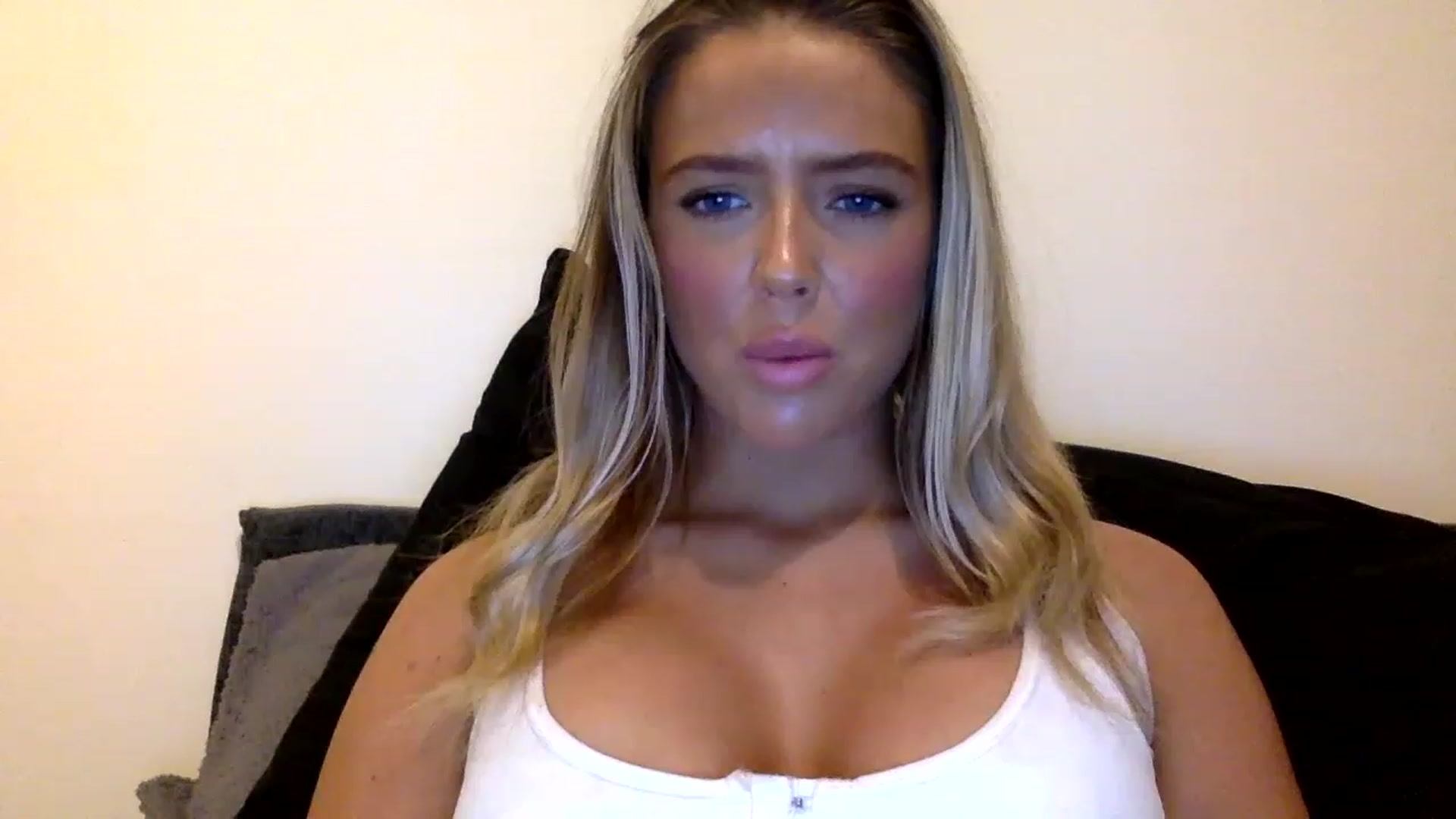 Gallery image thumbnail from hotbaby08's myfreecams stream on, 05/02/2023, 13:42 image 1 of 20