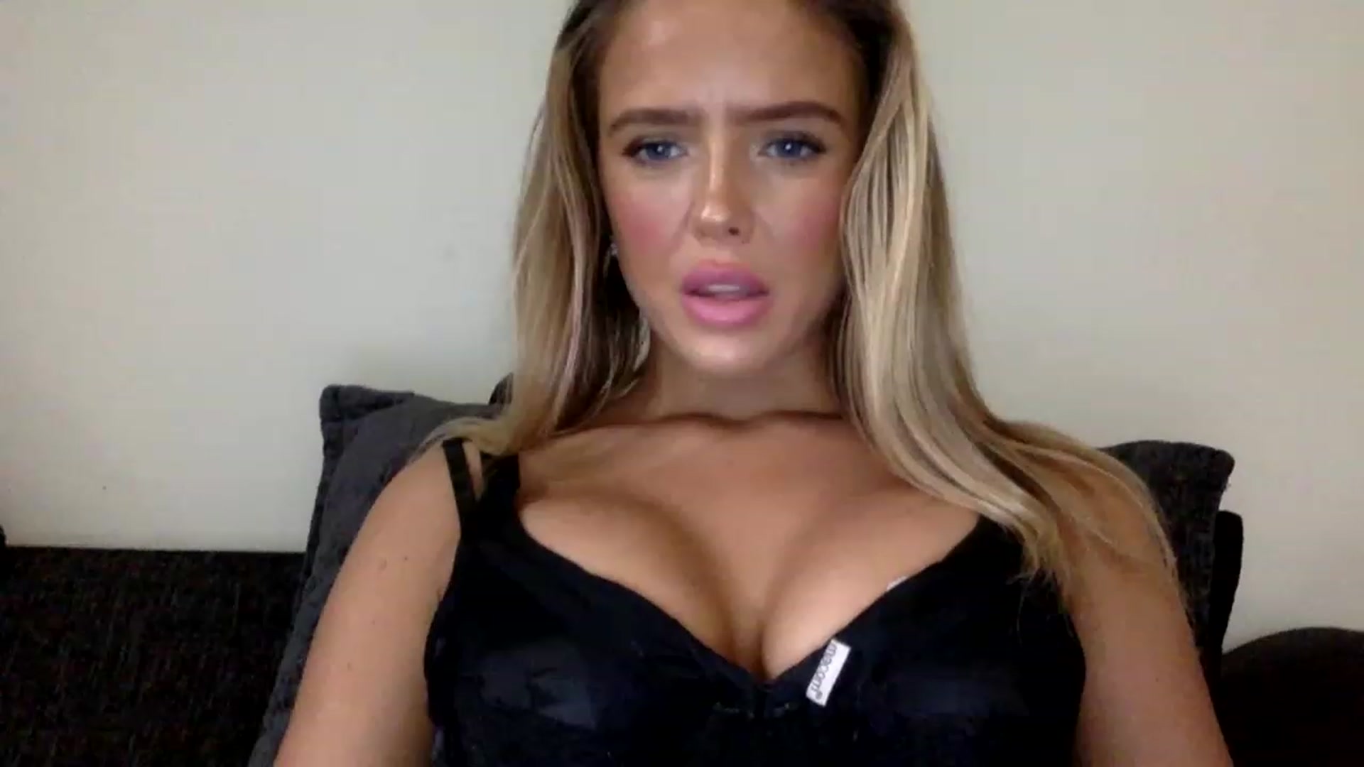 Gallery image thumbnail from hotbaby08's myfreecams stream on, 05/06/2023, 14:57 image 4 of 20