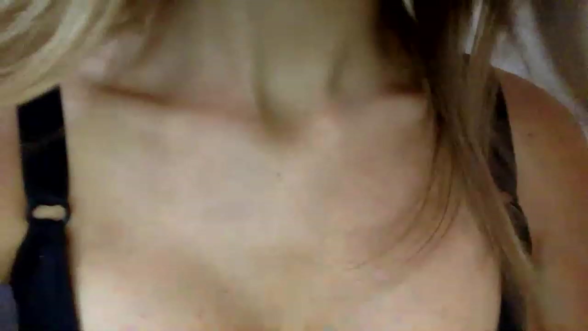 Gallery image thumbnail from hotbaby08's myfreecams stream on, 05/09/2023, 18:31 image 14 of 20