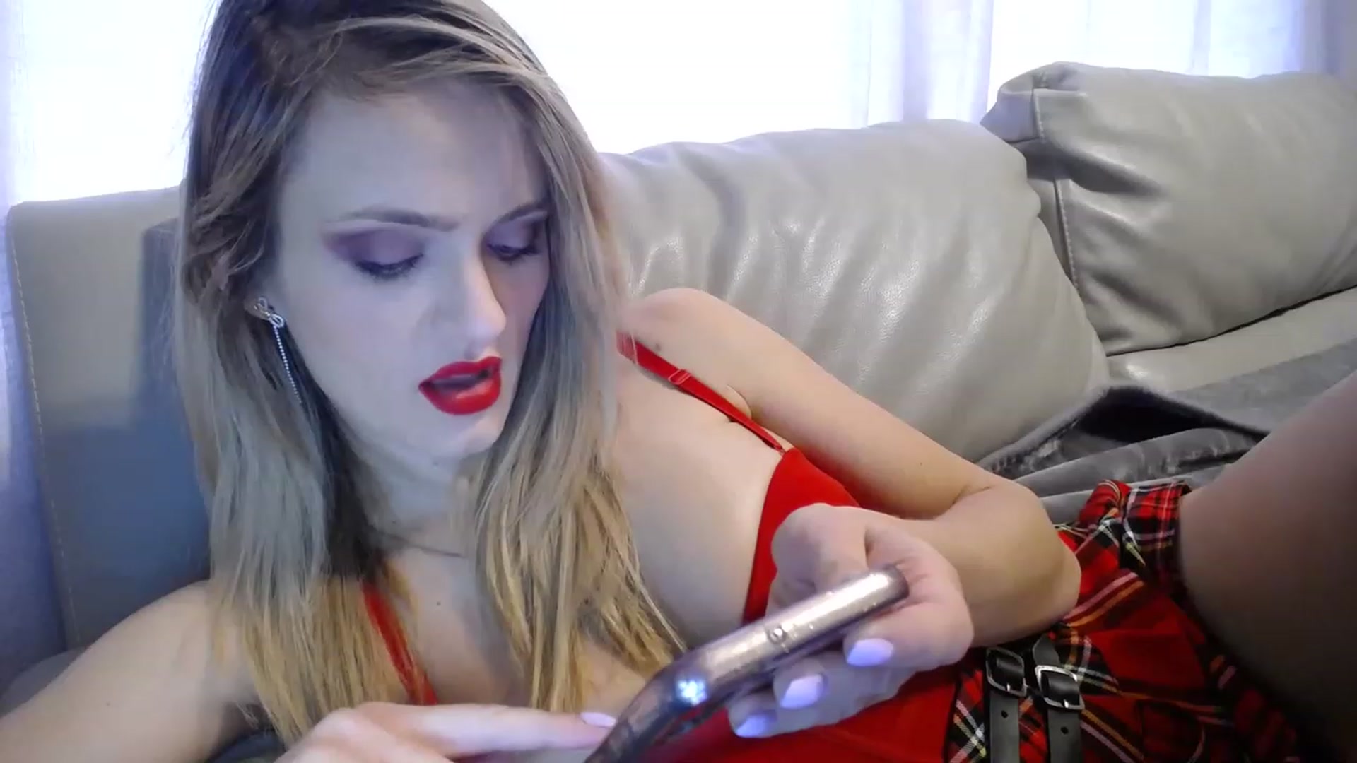 Gallery image thumbnail from hotjessyca91's myfreecams stream on, 12/10/2022, 13:02 image 7 of 20