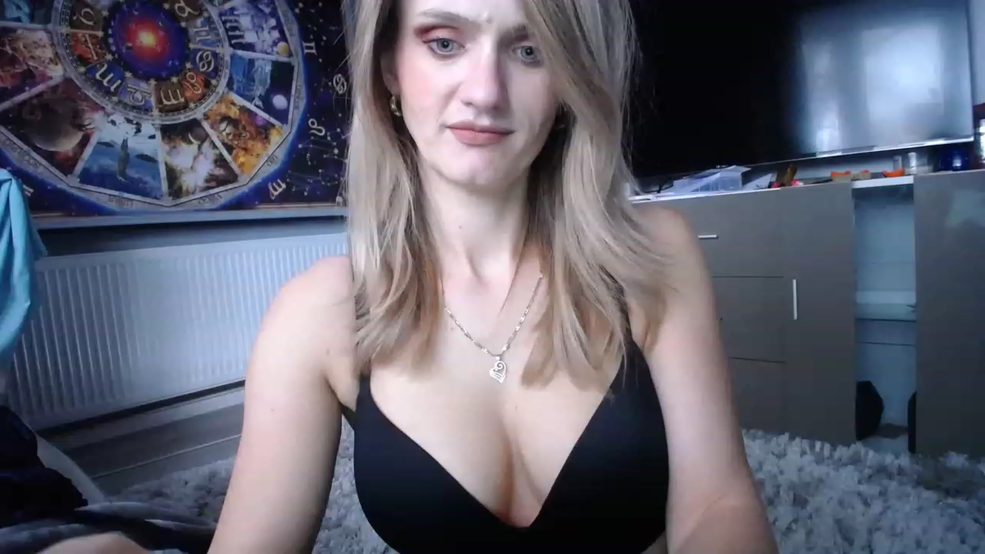 Gallery image thumbnail from hotjessyca91's myfreecams stream on, 03/17/2023, 15:42 image 12 of 20