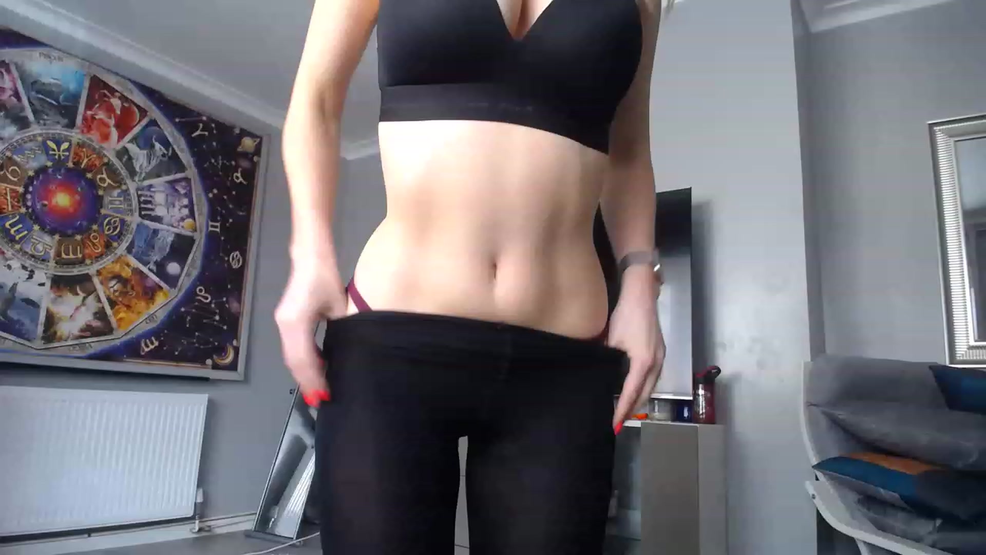 Gallery image thumbnail from hotjessyca91's myfreecams stream on, 03/17/2023, 15:42 image 17 of 20