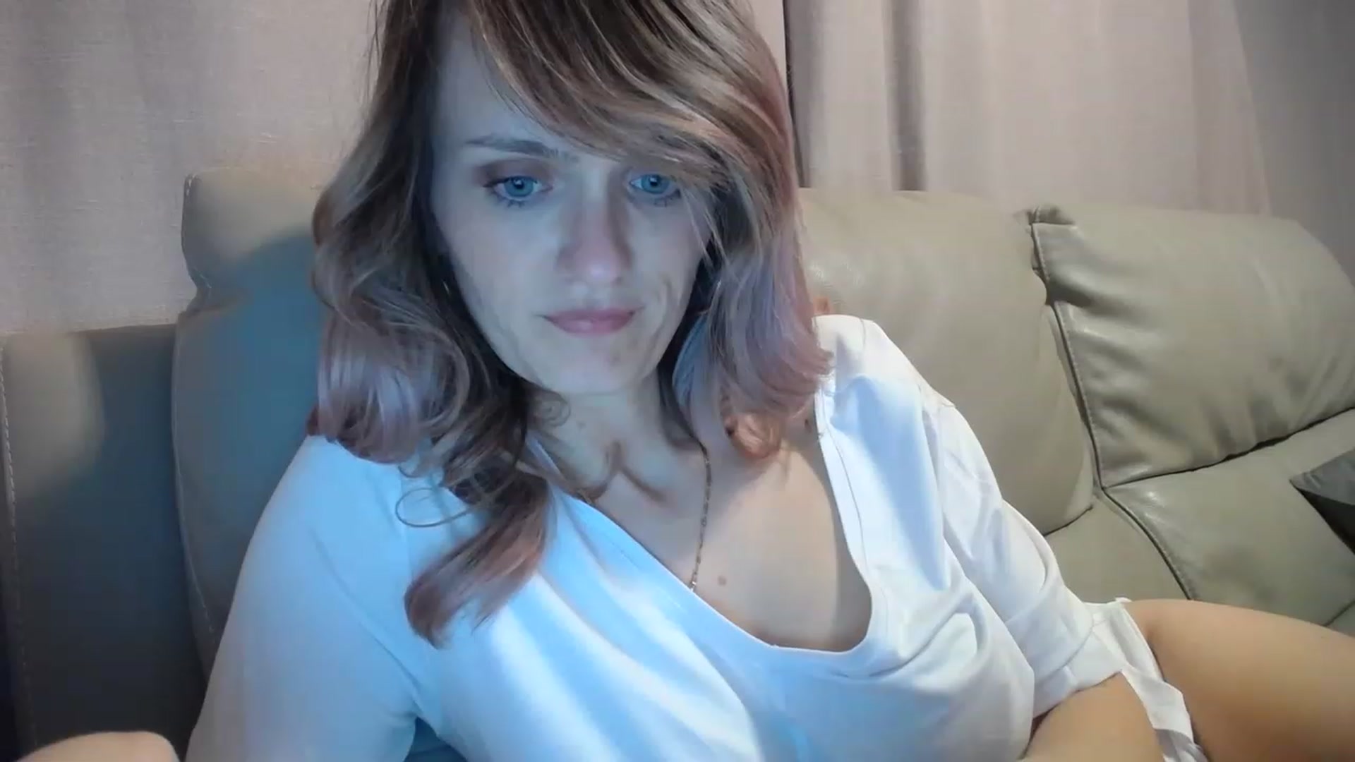 Gallery image thumbnail from hotjessyca91's myfreecams stream on, 04/03/2023, 20:01 image 5 of 20