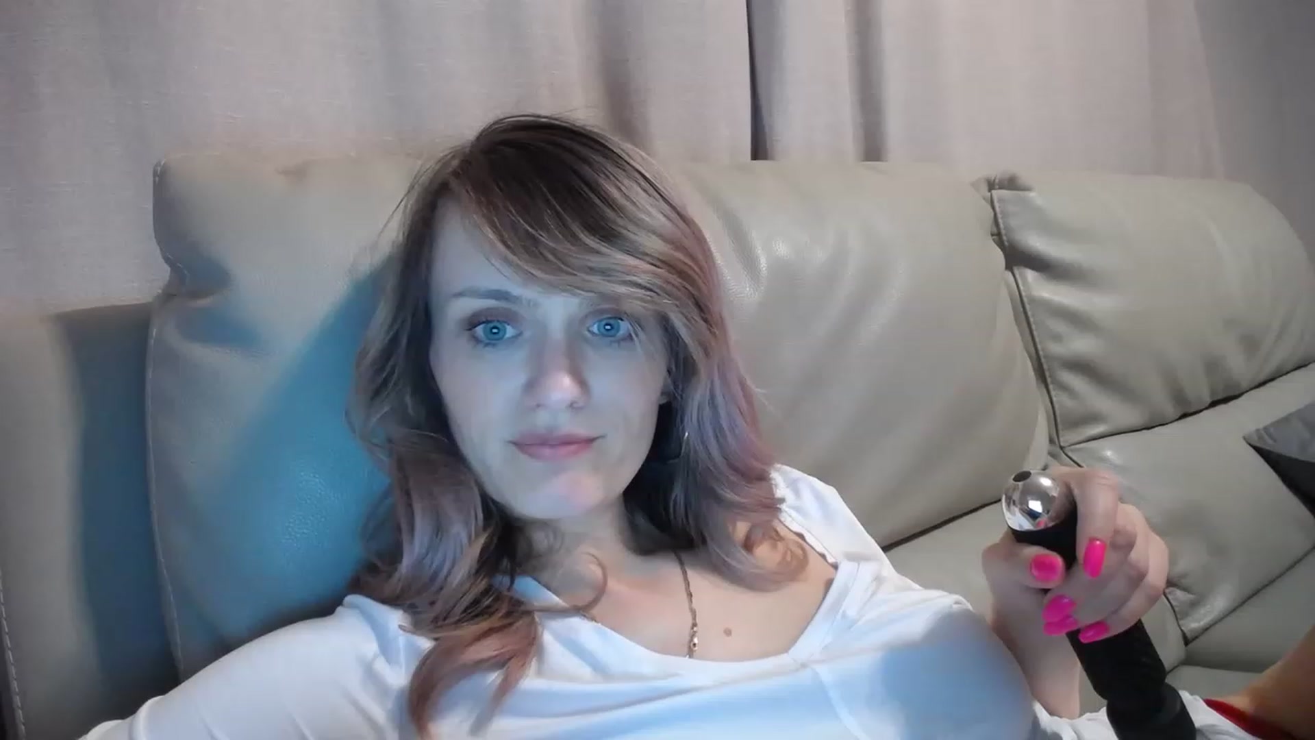 Gallery image thumbnail from hotjessyca91's myfreecams stream on, 04/03/2023, 20:01 image 7 of 20