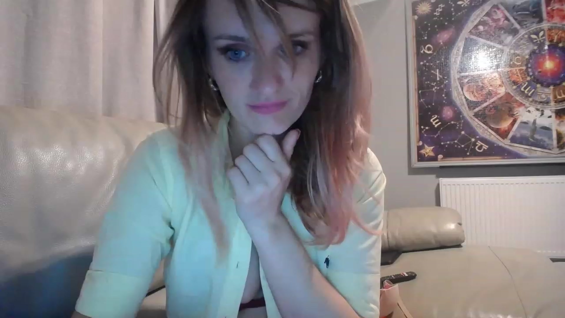 Gallery image thumbnail from hotjessyca91's myfreecams stream on, 05/09/2023, 21:37 image 18 of 20