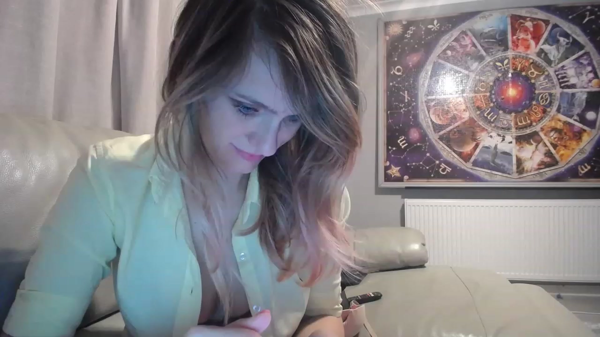 Gallery image thumbnail from hotjessyca91's myfreecams stream on, 05/09/2023, 21:37 image 14 of 20