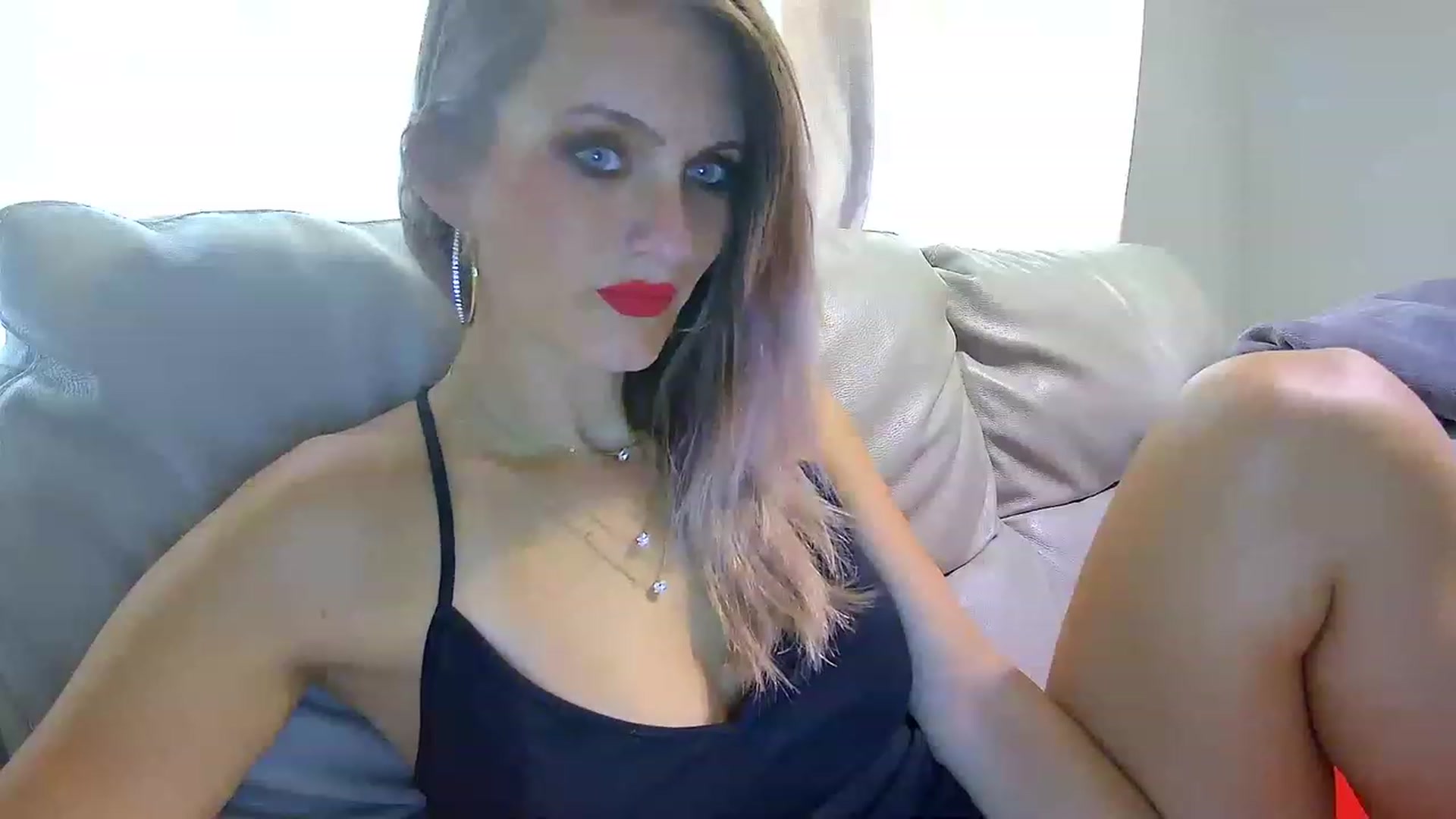 Gallery image thumbnail from hotjessyca91's myfreecams stream on, 06/17/2023, 10:37 image 8 of 20