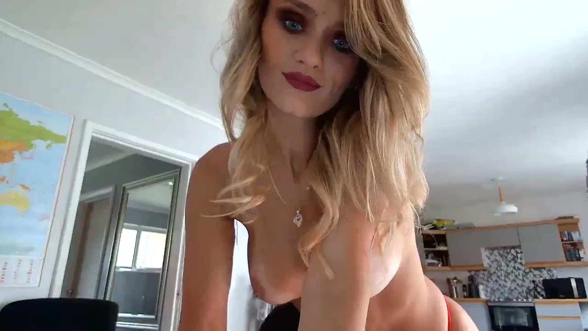 Gallery image thumbnail from hotjessyca91's myfreecams stream on, 09/11/2023, 08:32 image 10 of 20
