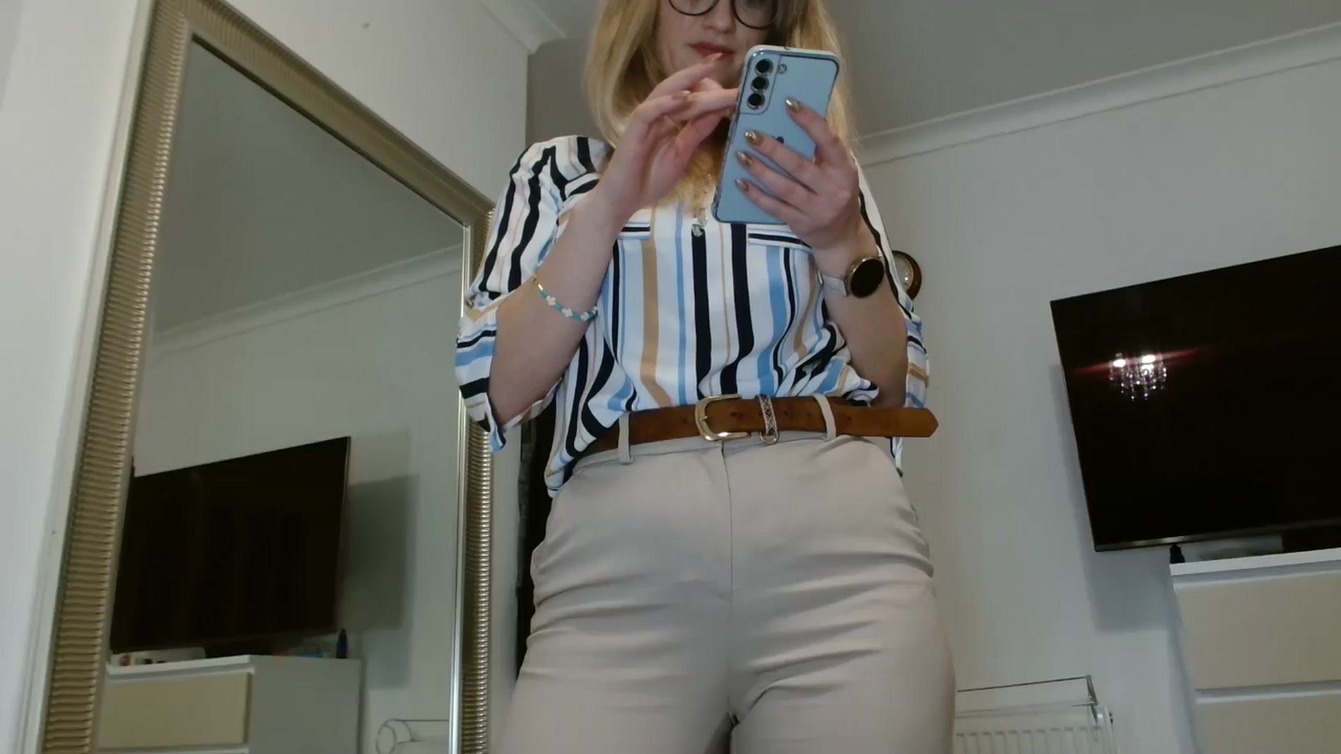 Gallery image thumbnail from hotjessyca91's myfreecams stream on, 03/06/2025, 07:42 image 13 of 20