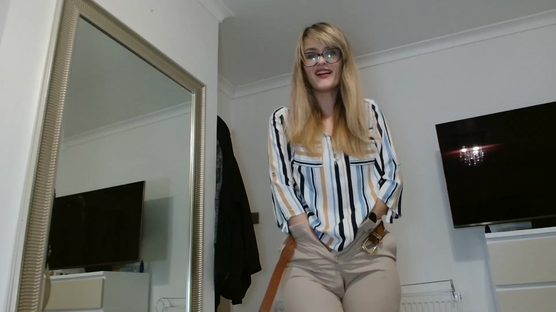 Gallery image thumbnail from hotjessyca91's myfreecams stream on, 03/06/2025, 07:42 image 19 of 20