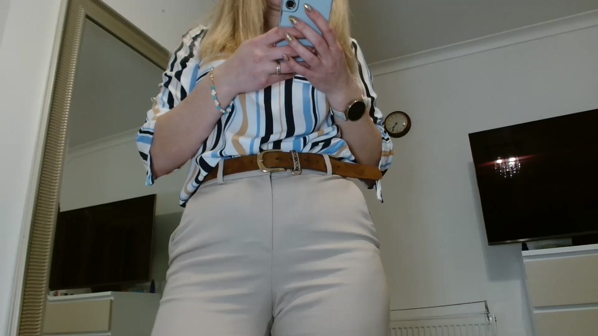 Gallery image thumbnail from hotjessyca91's myfreecams stream on, 03/06/2025, 07:42 image 10 of 20
