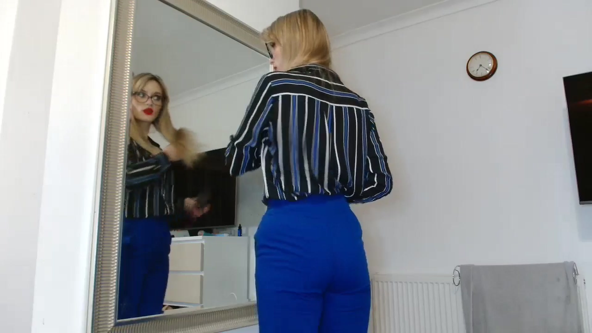 Gallery image thumbnail from hotjessyca91's myfreecams stream on, 03/11/2025, 07:35 image 9 of 20
