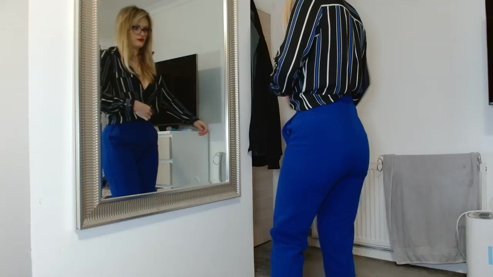 Gallery image thumbnail from hotjessyca91's myfreecams stream on, 03/11/2025, 07:35 image 5 of 20
