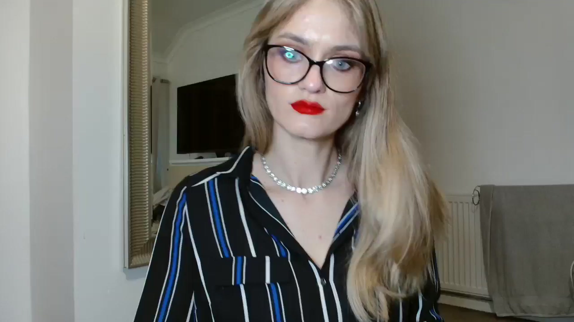 Gallery image thumbnail from hotjessyca91's myfreecams stream on, 03/11/2025, 07:35 image 11 of 20
