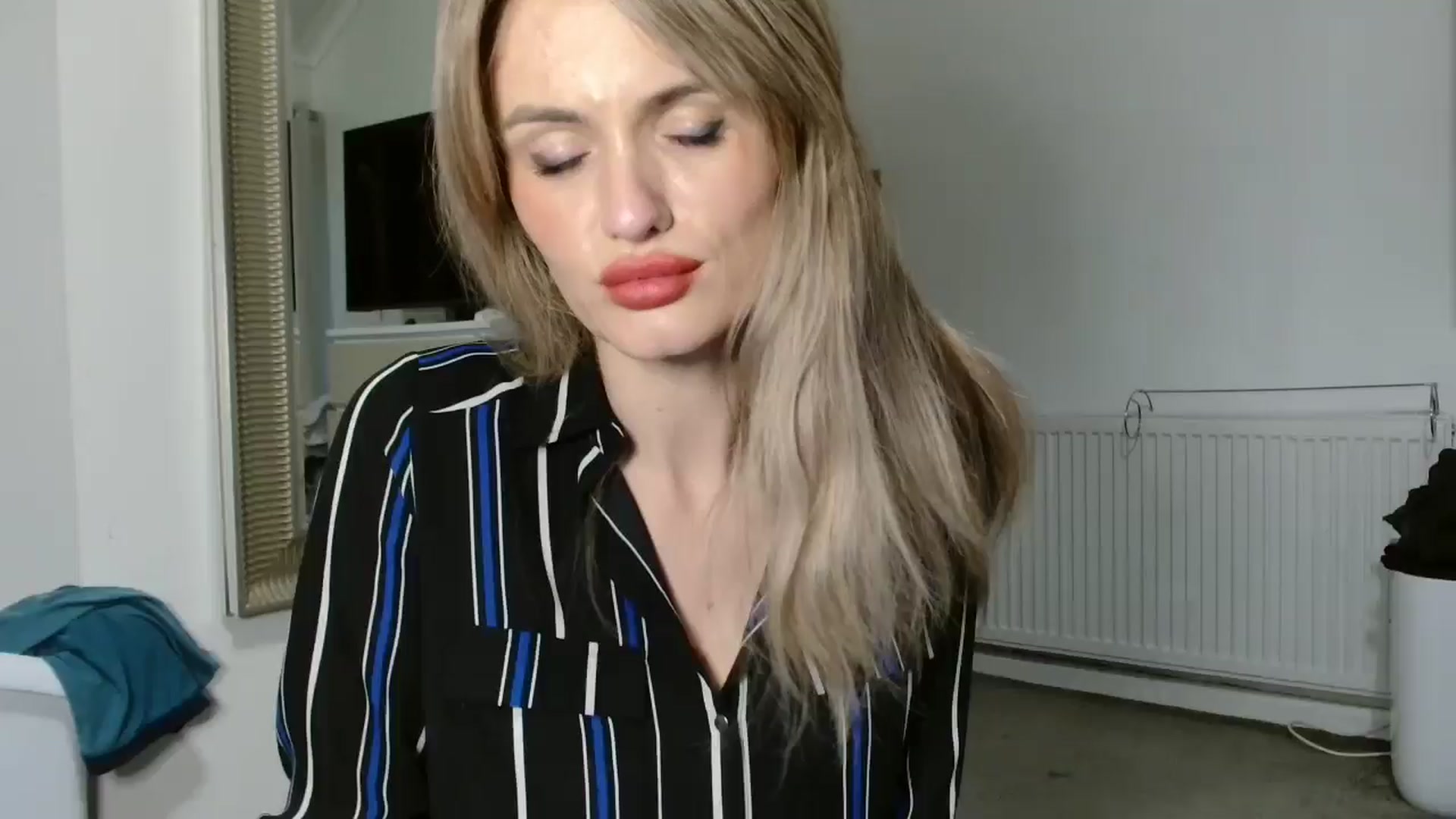 Gallery image thumbnail from hotjessyca91's myfreecams stream on, 03/26/2025, 07:38 image 6 of 20