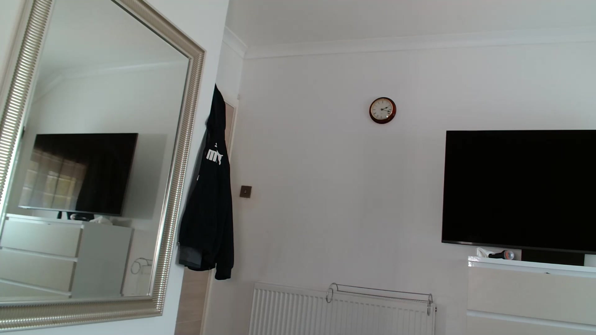 Gallery image thumbnail from hotjessyca91's myfreecams stream on, 04/25/2025, 13:37 image 6 of 20