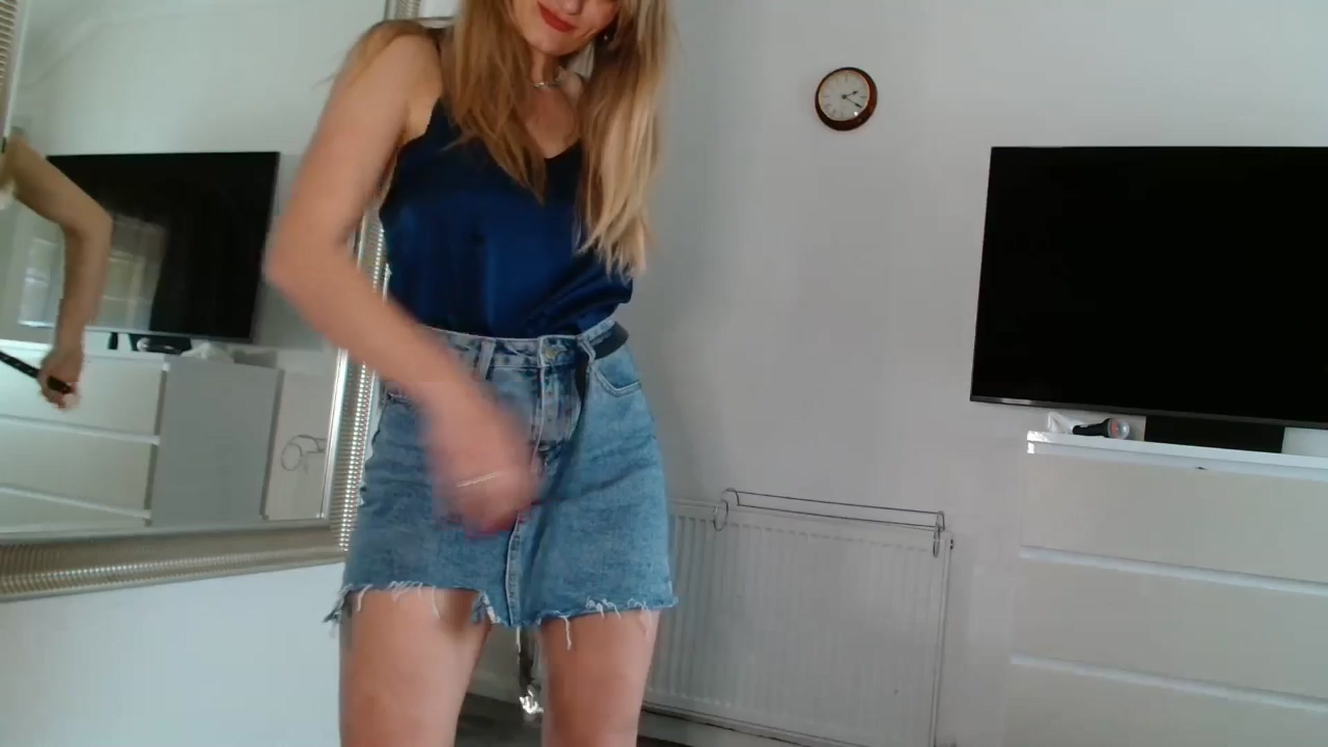 Gallery image thumbnail from hotjessyca91's myfreecams stream on, 04/25/2025, 13:37 image 8 of 20
