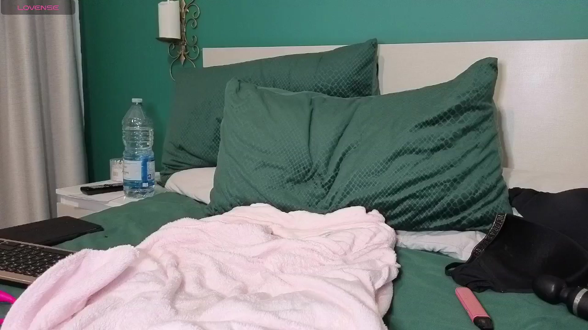 Gallery image thumbnail from hotjessyca91's myfreecams stream on, 10/15/2025, 21:16 image 11 of 20