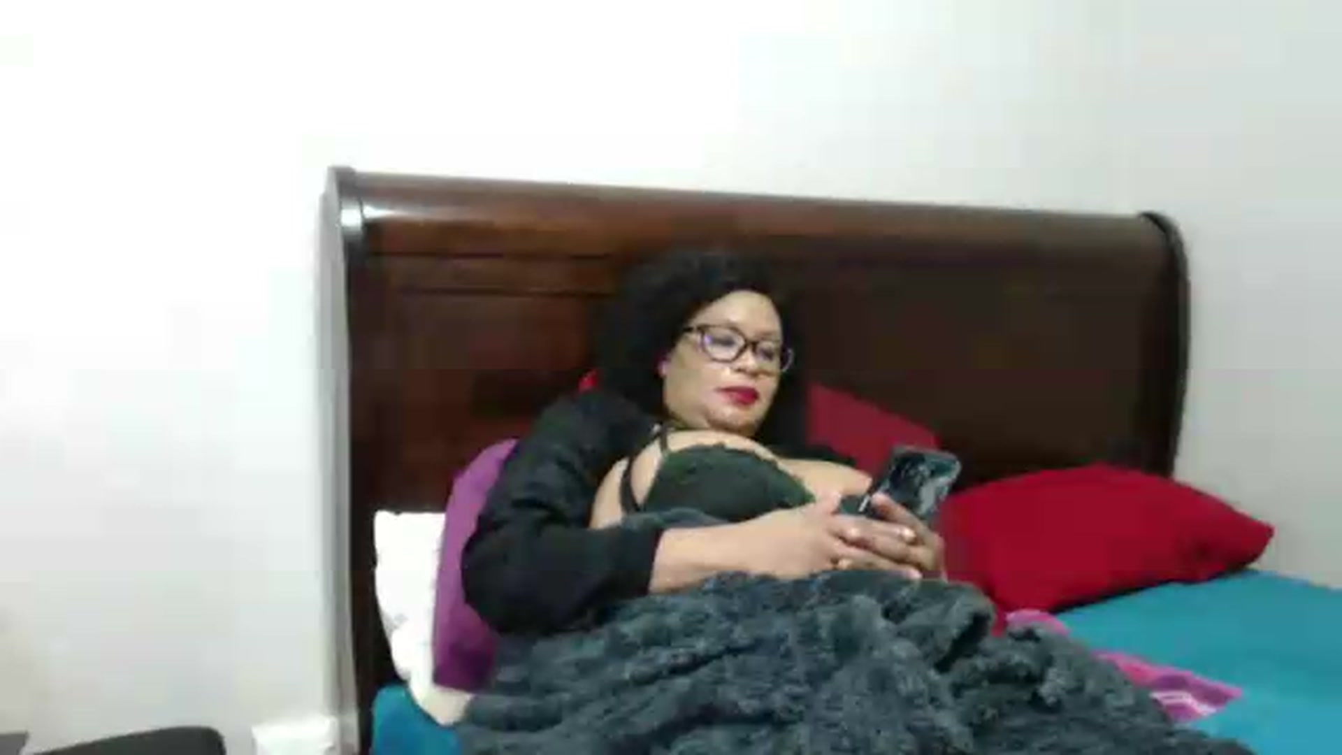Gallery image thumbnail from hotsluttytits's myfreecams stream on, 06/29/2026, 22:13 image 16 of 20