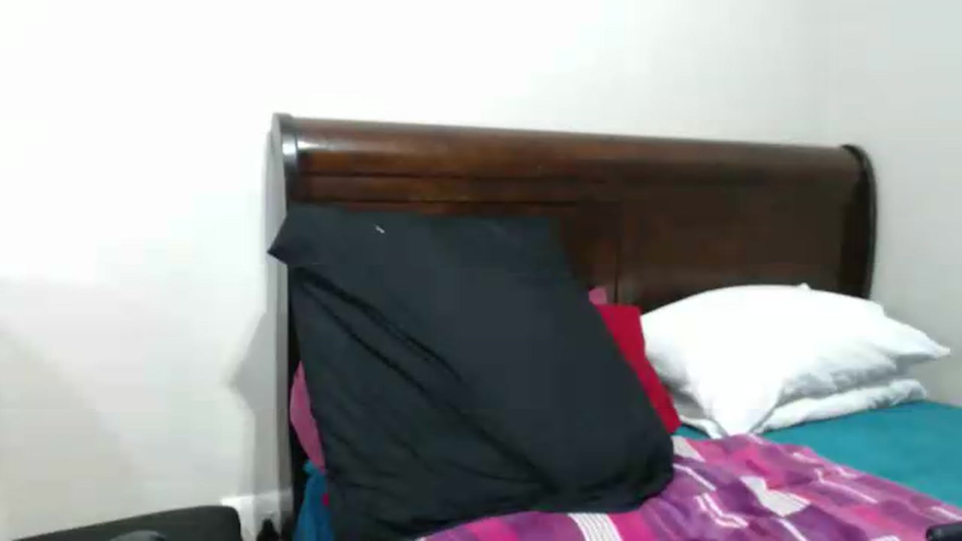 Gallery image thumbnail from hotsluttytits's myfreecams stream on, 07/06/2026, 17:50 image 17 of 20
