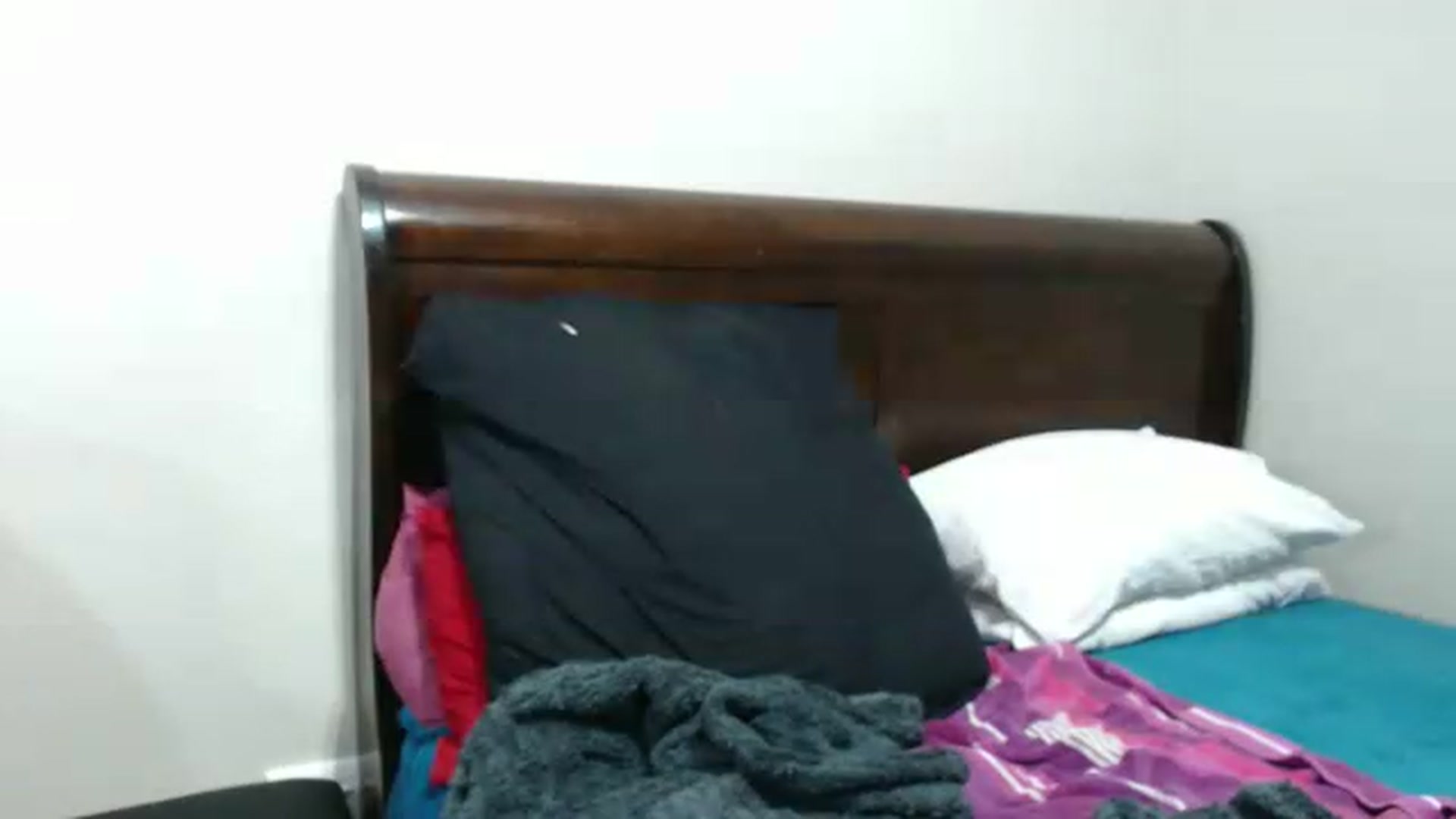 Gallery image thumbnail from hotsluttytits's myfreecams stream on, 07/06/2026, 19:12 image 18 of 20