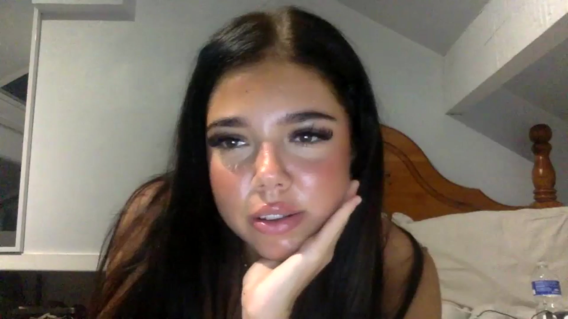 Gallery image thumbnail from hotsofia1's myfreecams stream on, 10/10/2023, 02:04 image 18 of 20
