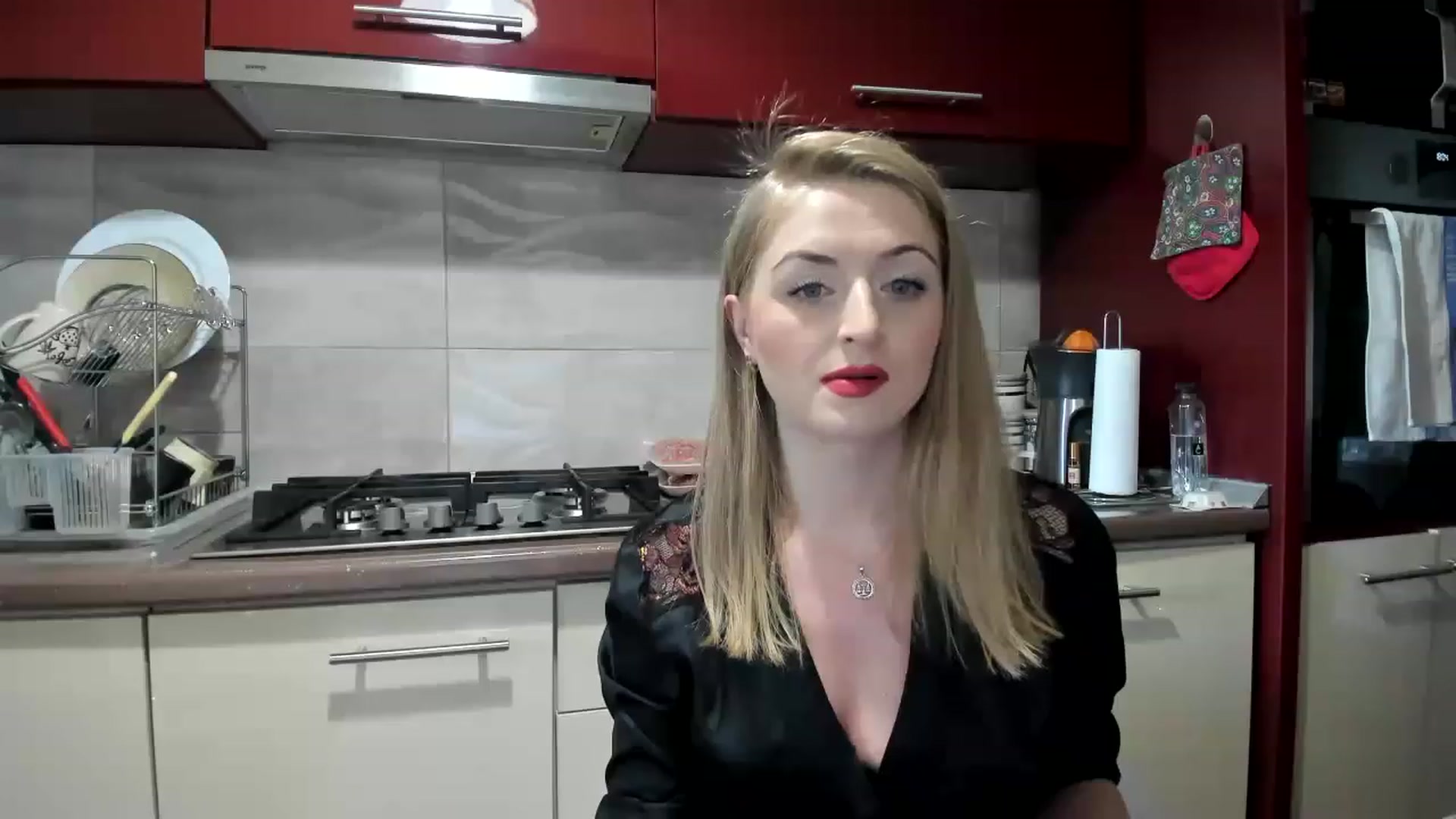 Gallery image thumbnail from hottieella's myfreecams stream on, 05/11/2023, 16:03 image 10 of 20