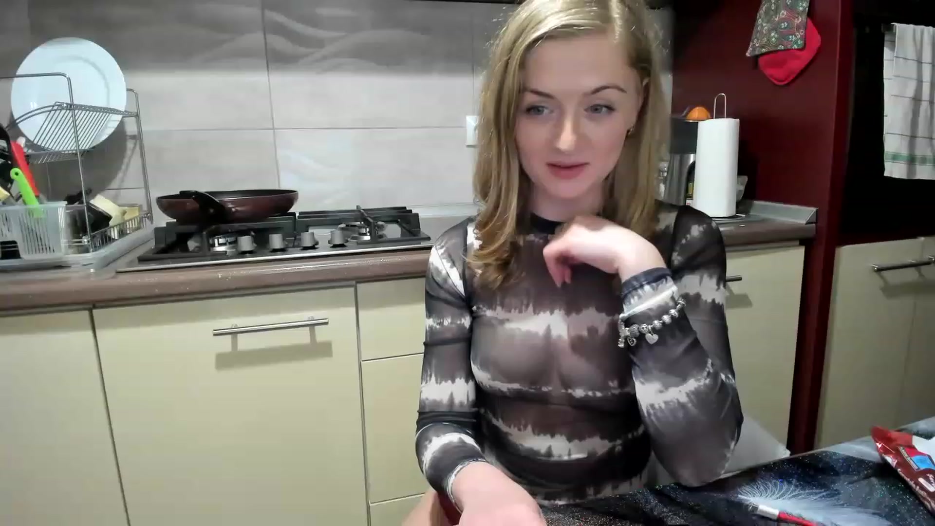 Gallery image thumbnail from hottieella's myfreecams stream on, 05/15/2023, 14:43 image 20 of 20