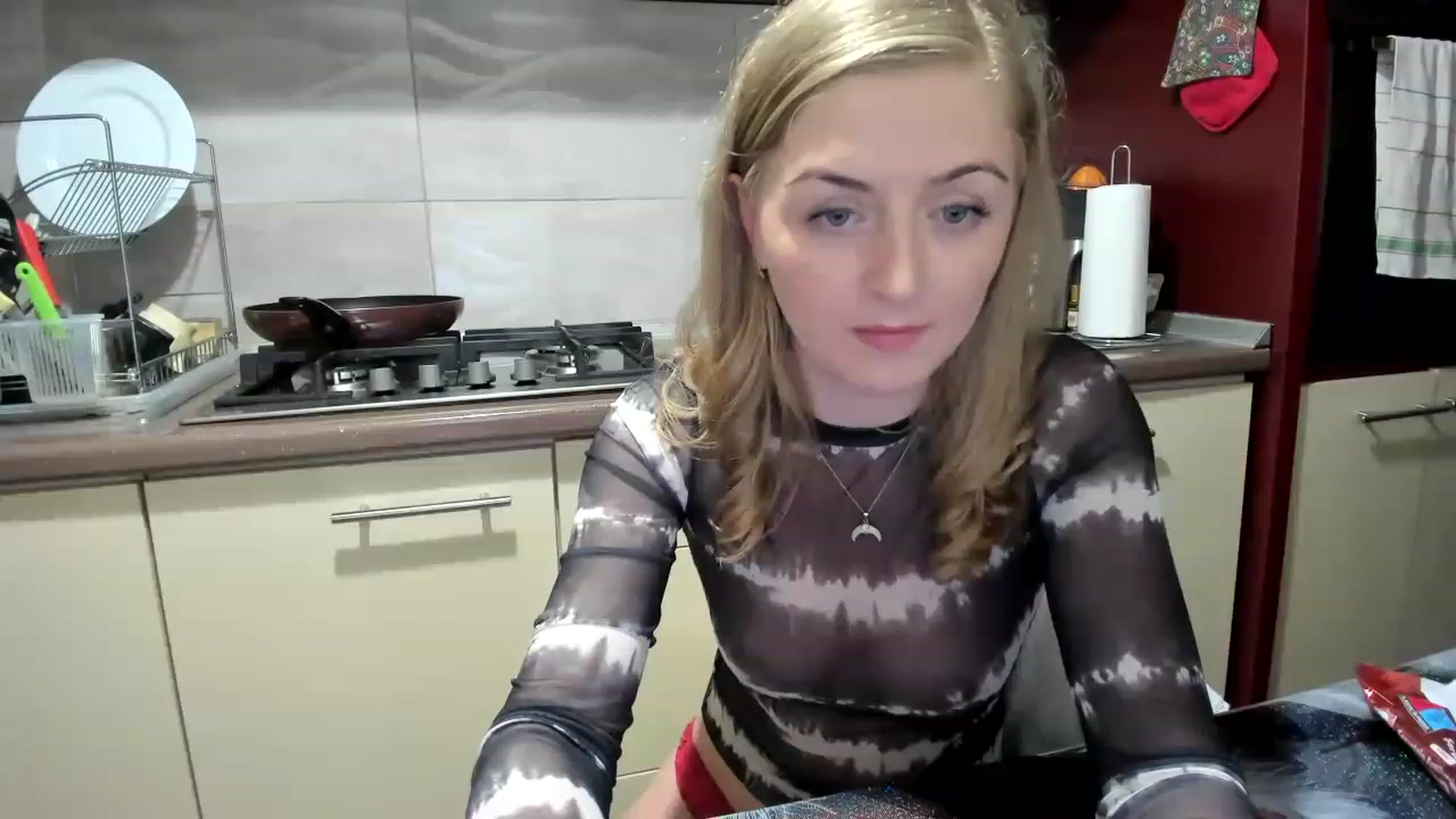 Gallery image thumbnail from hottieella's myfreecams stream on, 05/15/2023, 14:43 image 17 of 20