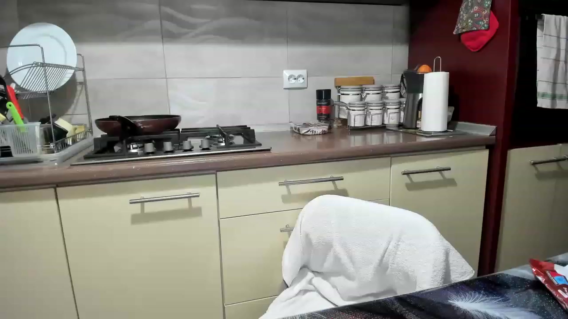 Gallery image thumbnail from hottieella's myfreecams stream on, 05/15/2023, 14:43 image 1 of 20
