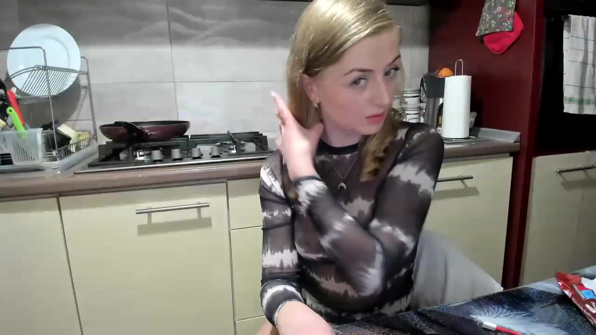 Gallery image thumbnail from hottieella's myfreecams stream on, 05/15/2023, 14:43 image 19 of 20